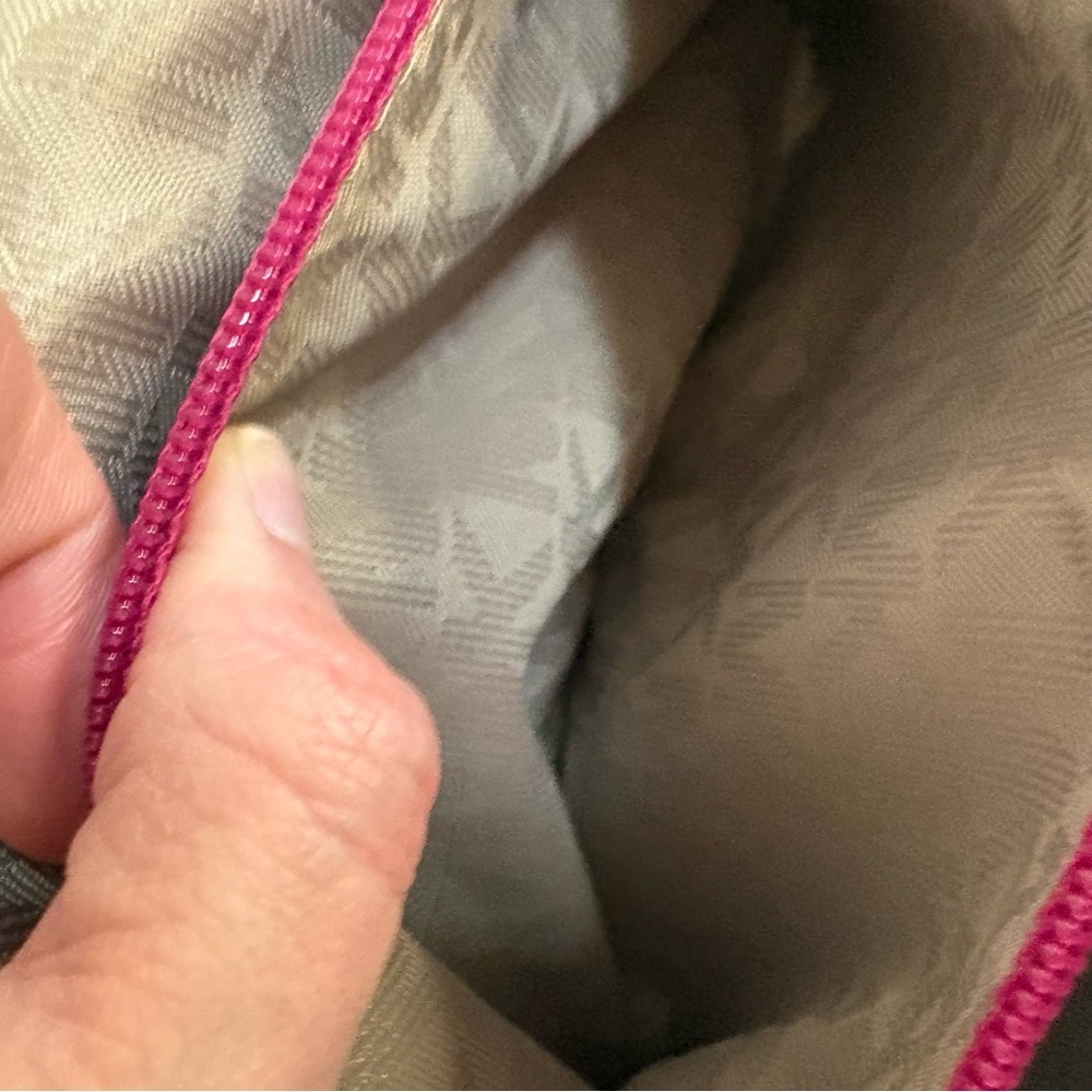 Michael Kors Sloan Large Quilted Embossed-Leather Shoulder Bag - Picture 11 of 15